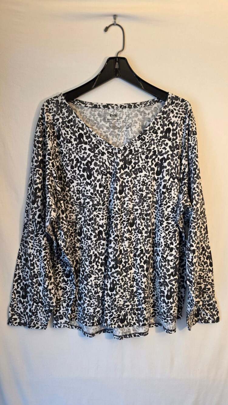 EVRI Plus Size Printed Peasant Blouse Black White 2X
